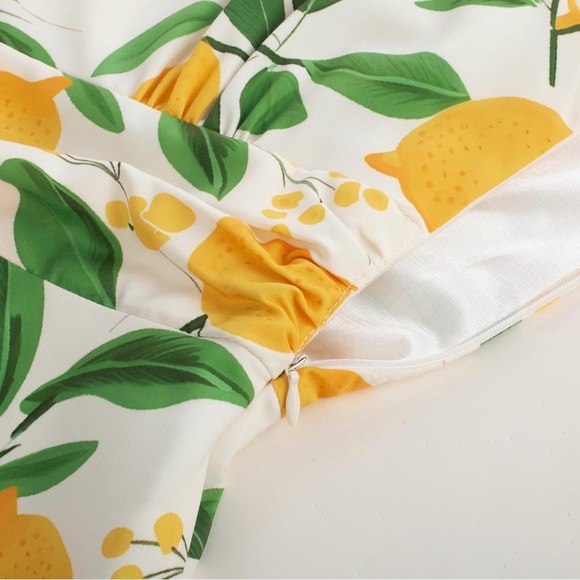 Lemon Print Sleeveless Dress - Picture 4 of 5